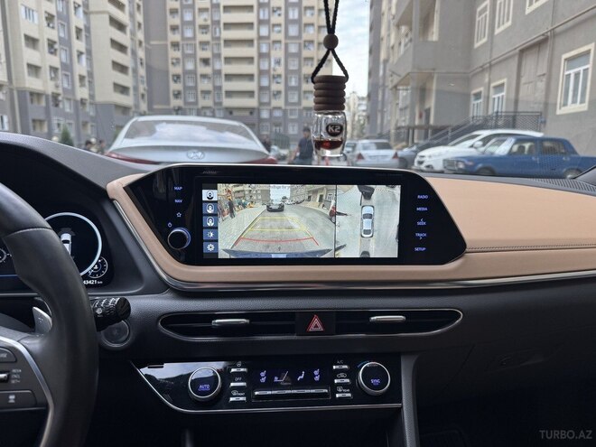 Hyundai Sonata-8