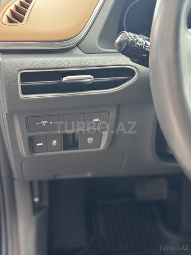 Hyundai Sonata-10