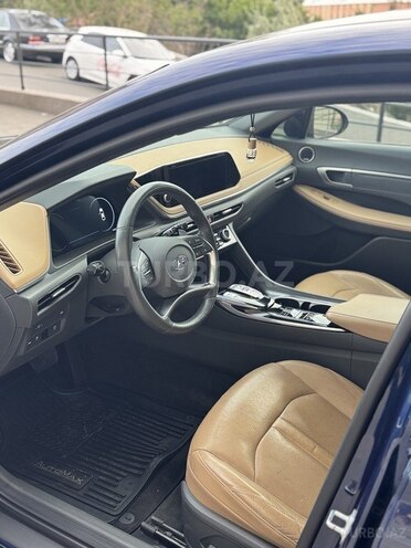 Hyundai Sonata-11