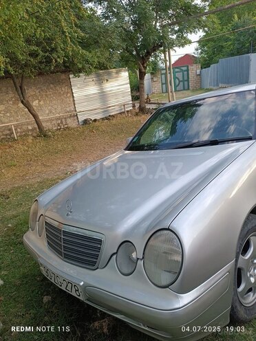 Mercedes E 220 d 2000, 450,000 km - 2.2 l - İsmayıllı