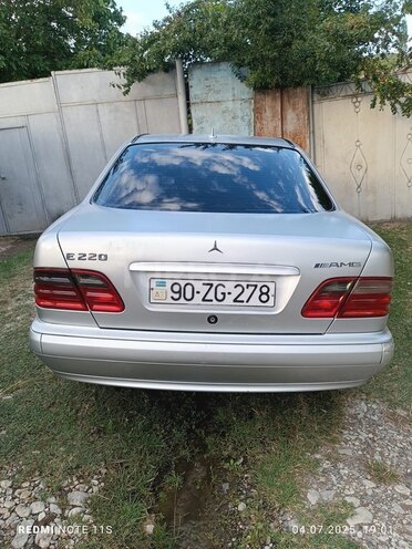 Mercedes E 220 d 2000, 450,000 km - 2.2 l - İsmayıllı