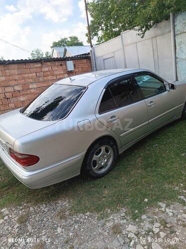 Mercedes E 220 d 2000, 450,000 km - 2.2 l - İsmayıllı