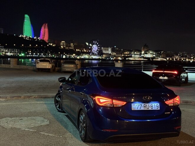 Hyundai Elantra 2015, 185,000 km - 1.8 л - Bakı
