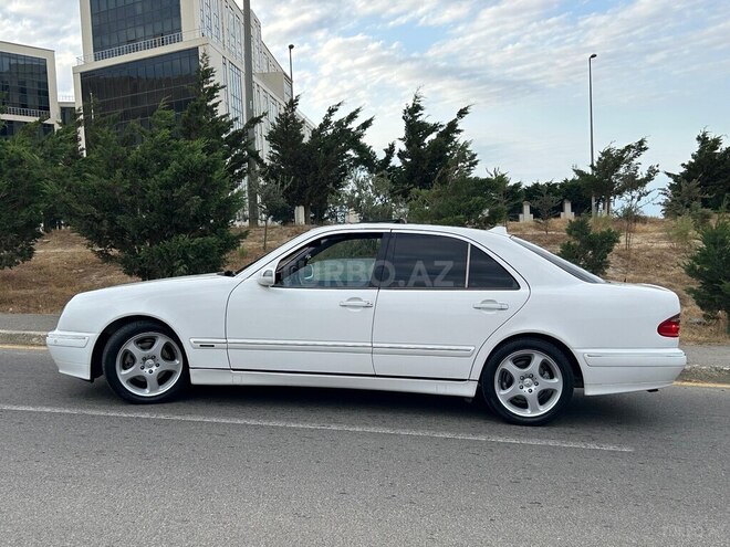 Mercedes E 320 2000, 376,000 km - 3.2 l - Bakı