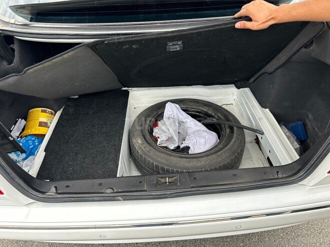Mercedes E 320 2000, 376,000 km - 3.2 l - Bakı