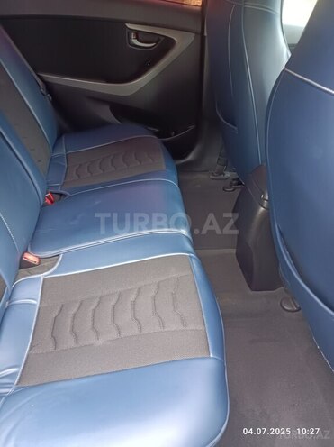 Hyundai Elantra 2014, 233,516 km - 1.8 л - Quba