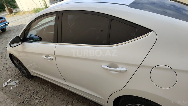 Hyundai Avante 2016, 85,286 km - 1.6 l - İsmayıllı