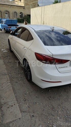 Hyundai Avante 2016, 85,286 km - 1.6 l - İsmayıllı
