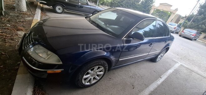 Volkswagen Passat 2004, 180,000 km - 1.8 л - Bakı