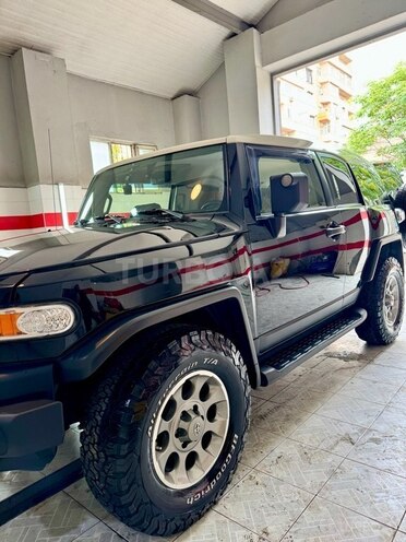 Toyota FJ Cruiser 2013, 95,000 km - 4.0 л - Bakı