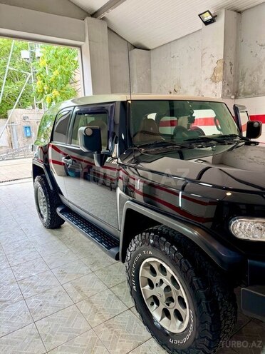 Toyota FJ Cruiser 2013, 95,000 km - 4.0 л - Bakı