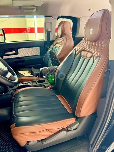 Toyota FJ Cruiser 2013, 95,000 km - 4.0 л - Bakı