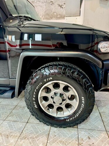 Toyota FJ Cruiser 2013, 95,000 km - 4.0 л - Bakı