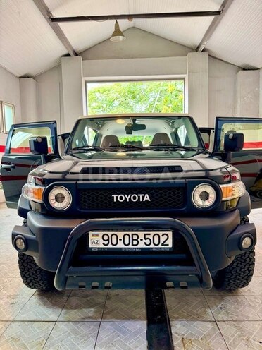 Toyota FJ Cruiser 2013, 95,000 km - 4.0 л - Bakı