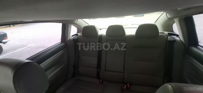 Volkswagen Passat 2004, 180,000 km - 1.8 л - Bakı