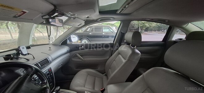 Volkswagen Passat 2004, 180,000 km - 1.8 л - Bakı