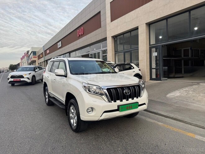 Toyota Land Cruiser Prado-3