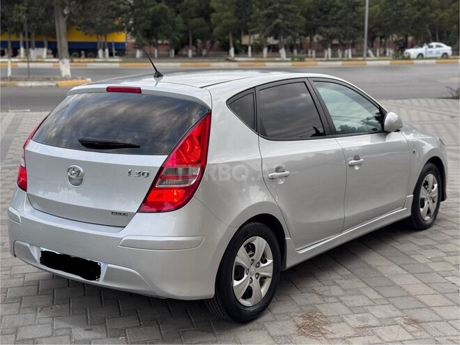 Hyundai i30 2010, 320,000 km - 1.6 л - Sumqayıt