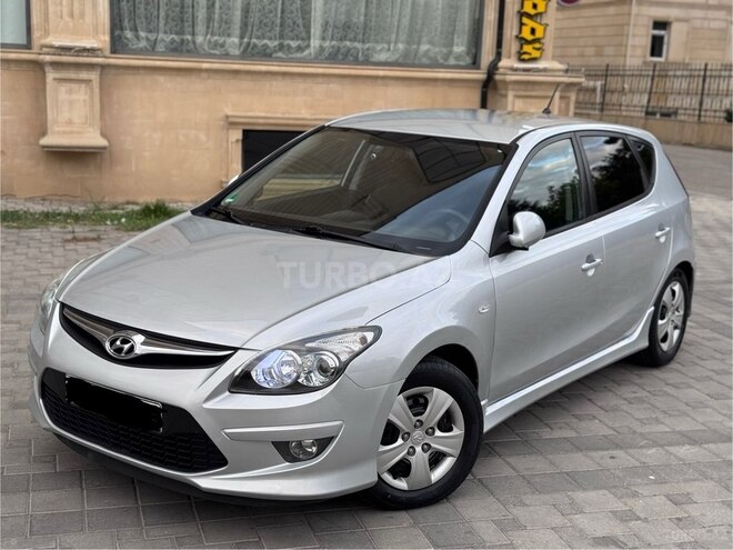 Hyundai i30 2010, 320,000 km - 1.6 л - Sumqayıt