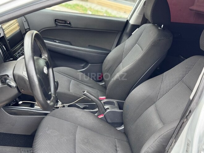 Hyundai i30 2010, 320,000 km - 1.6 л - Sumqayıt
