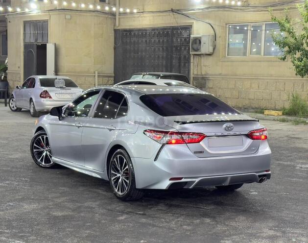 Toyota Camry 2018, 299,000 km - 2.5 l - Bakı