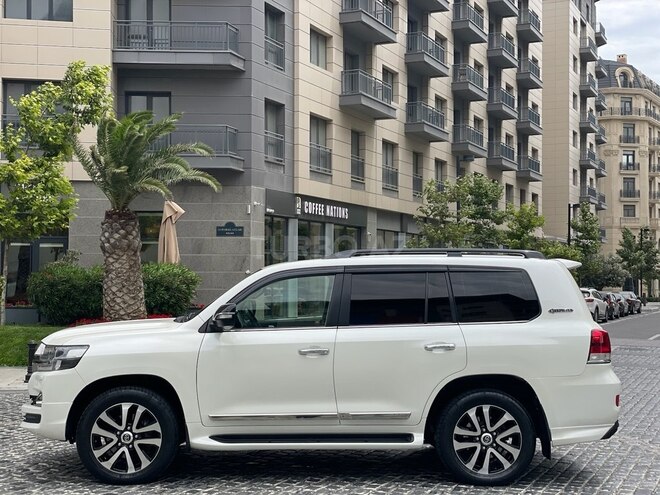 Toyota Land Cruiser 2017, 330,000 km - 4.5 l - Bakı
