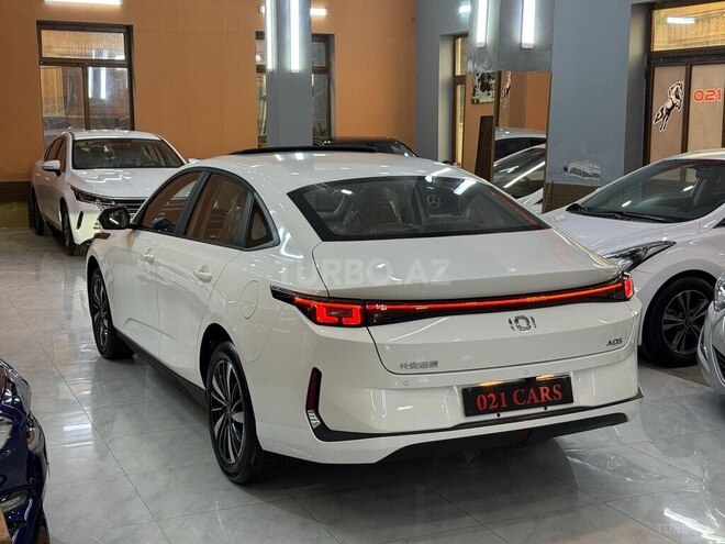 Changan Qiyuan A05 2025, 0 km - 1.5 л - Xırdalan