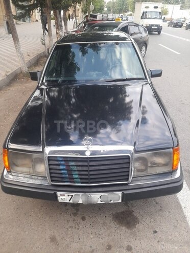 Mercedes E 200 d 1993, 222,222 km - 2.0 л - İmişli