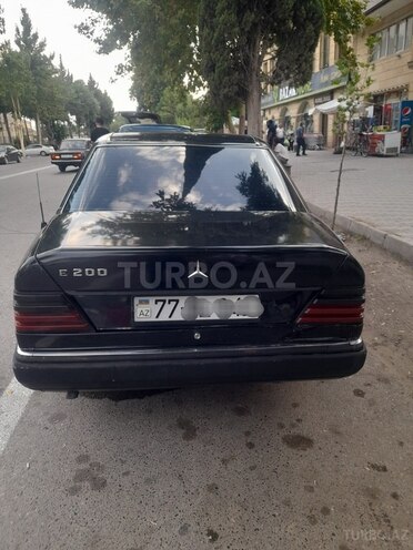 Mercedes E 200 d 1993, 222,222 km - 2.0 л - İmişli