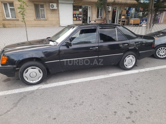 Mercedes E 200 d 1993, 222,222 km - 2.0 л - İmişli