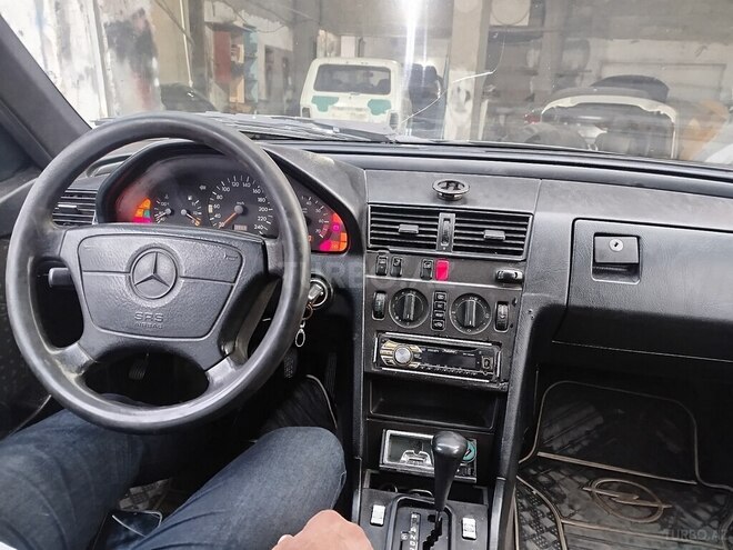 Mercedes C 180 1993, 391,000 km - 1.8 л - Bakı