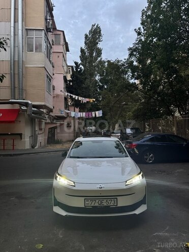Changan Qiyuan A05 2025, 11,000 km - 1.5 л - Bakı