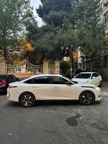 Changan Qiyuan A05 2025, 11,000 km - 1.5 л - Bakı