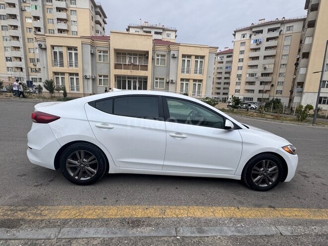 Hyundai Elantra 2017, 106,217 km - 2.0 l - Bakı
