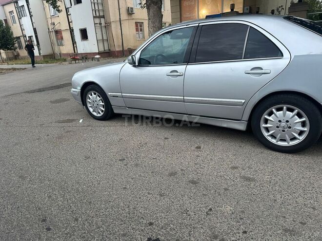 Mercedes E 270 1999, 27,000 km - 2.7 л - Biləsuvar