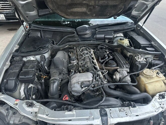 Mercedes E 270 1999, 27,000 km - 2.7 л - Biləsuvar
