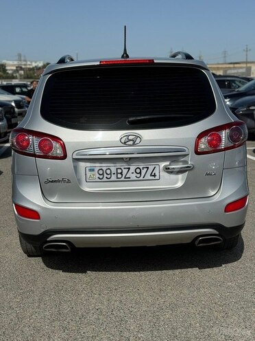 Hyundai Santa Fe-2
