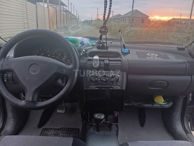Opel Vita 1999, 302,000 km - 1.4 л - Biləsuvar