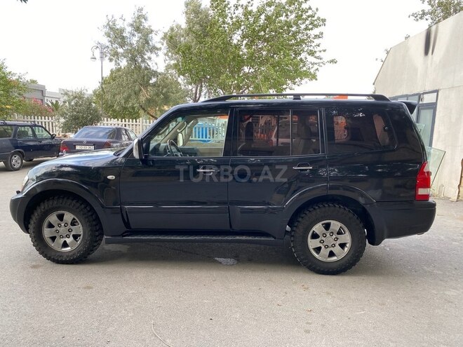 Mitsubishi Pajero 2006, 300,225 km - 3.0 l - Bakı