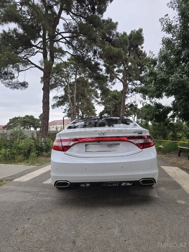 Hyundai Grandeur 2015, 222,353 km - 2.2 l - Biləsuvar