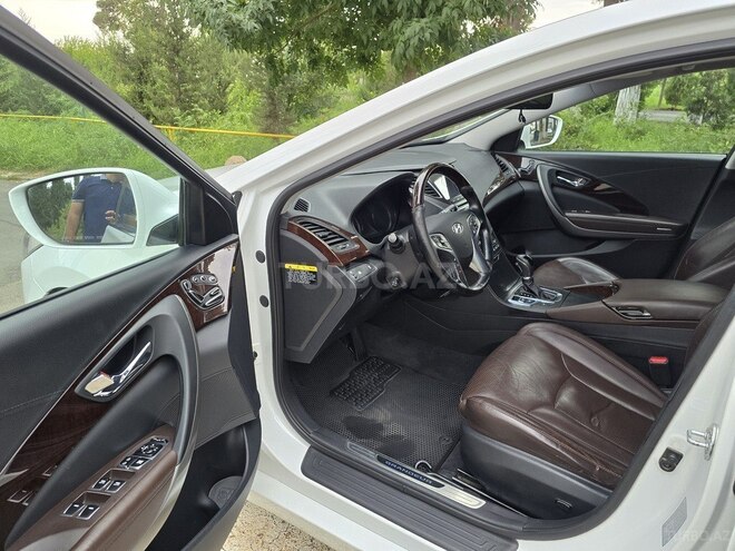 Hyundai Grandeur 2015, 222,353 km - 2.2 l - Biləsuvar