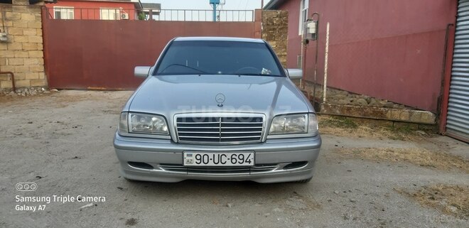 Mercedes E 220 d 1999, 500,000 km - 2.2 l - Astara
