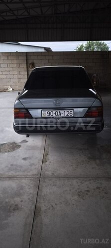 Mercedes E 200 d 1993, 523,000 km - 2.0 l - Sabirabad