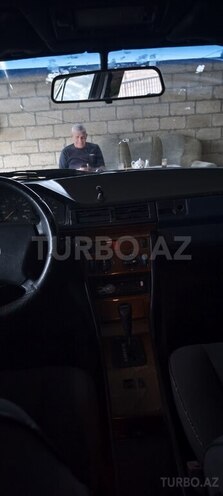 Mercedes E 200 d 1993, 523,000 km - 2.0 l - Sabirabad