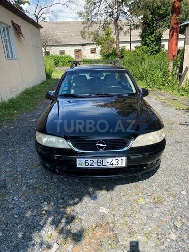 Opel Vectra 1999, 235,000 km - 1.8 l - Zaqatala