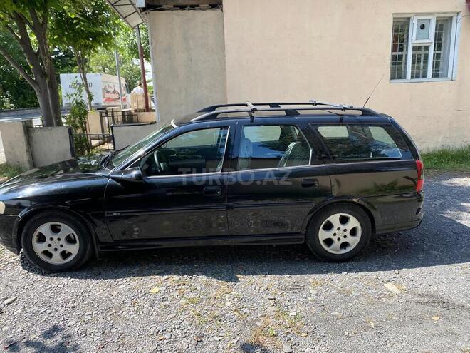 Opel Vectra 1999, 235,000 km - 1.8 l - Zaqatala