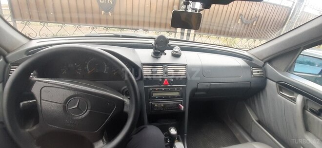 Mercedes C 280 1997, 458,663 km - 2.8 l - Biləsuvar