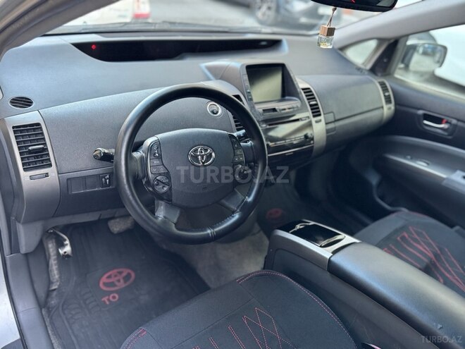 Toyota Prius-6