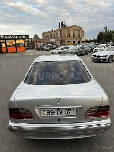 Mercedes E 320 2000, 530,000 km - 3.2 l - Bakı