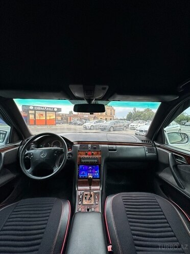 Mercedes E 320 2000, 530,000 km - 3.2 l - Bakı